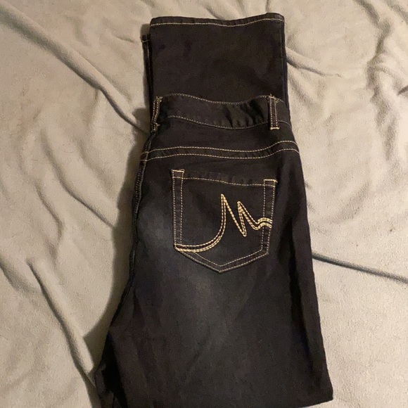 Maurices straight leg size 14 short jeans. - Picture 8 of 8